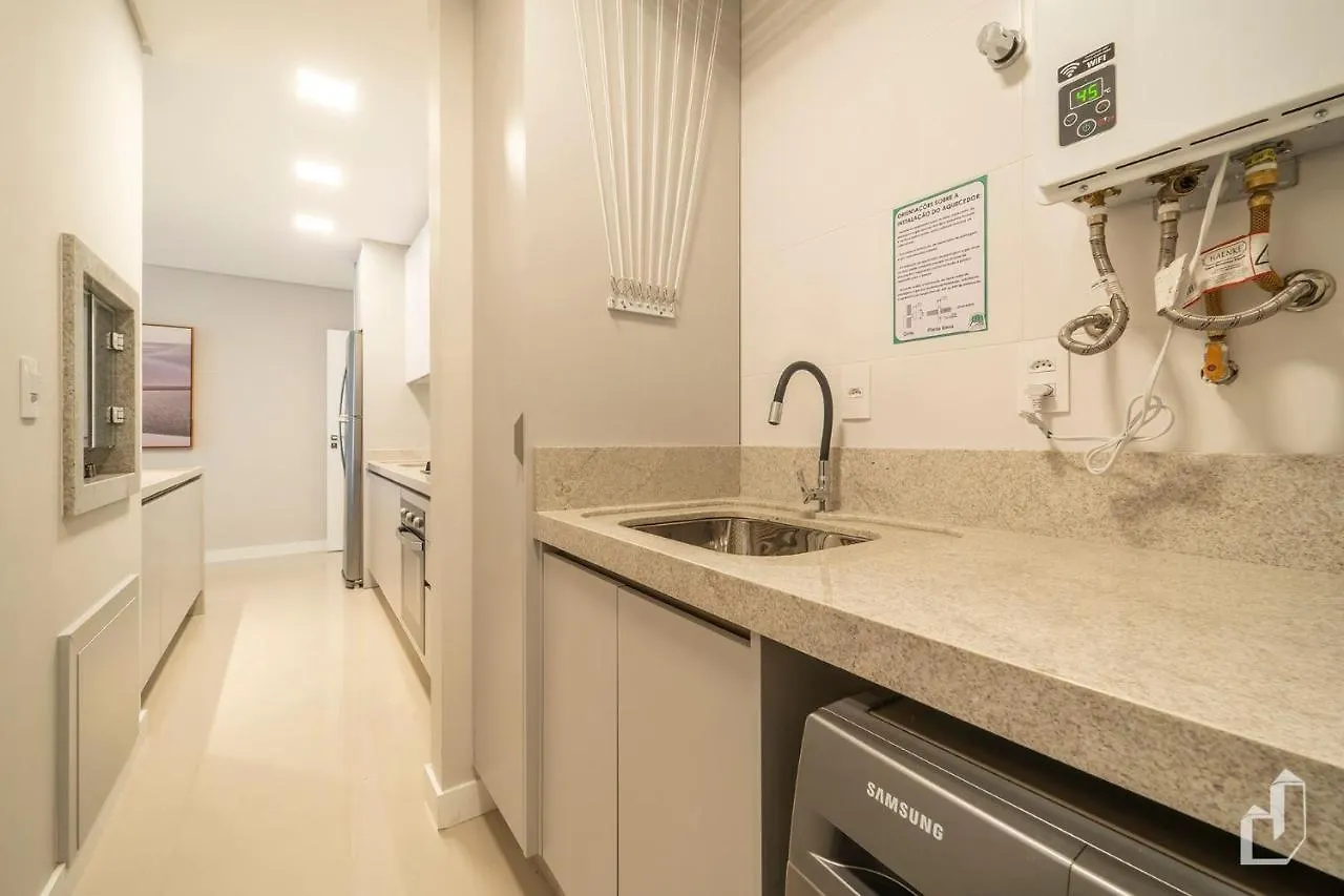 Moderno Apartamento Com 02 Dormitorios Bombinhas